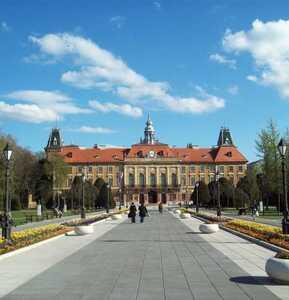 2025/01/images/tour_1795/zdanje-zupanije-foto-aleksandra-mari-large.jpg